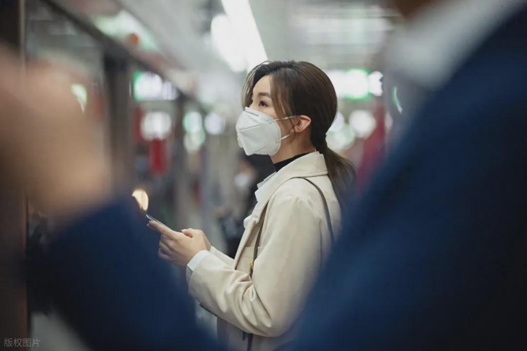 新冠病毒3大结局已经不可避免，60岁以上的老年人尤其要注意